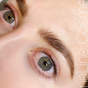 A close up of a woman's eyes.